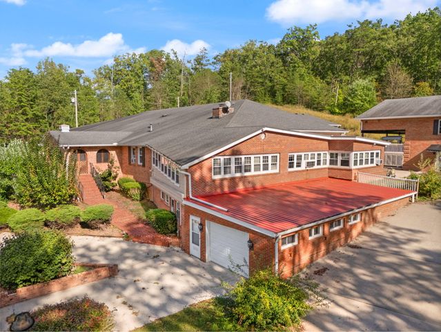 1429 Brush Creek Road, Clay City, KY 40312