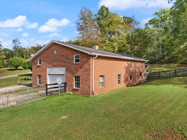 1429 Brush Creek Road, Clay City, KY 40312