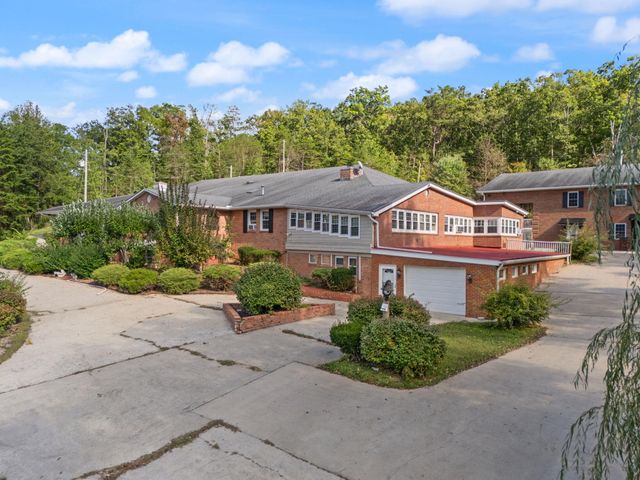 1429 Brush Creek Road, Clay City, KY 40312