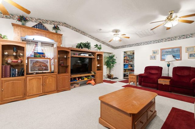 1429 Brush Creek Road, Clay City, KY 40312