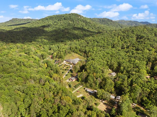 1429 Brush Creek Road, Clay City, KY 40312