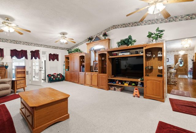 1429 Brush Creek Road, Clay City, KY 40312