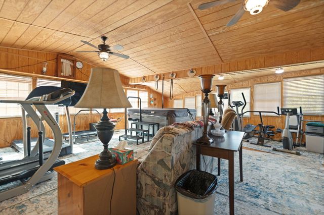 1429 Brush Creek Road, Clay City, KY 40312