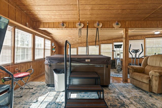 1429 Brush Creek Road, Clay City, KY 40312