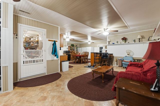 1429 Brush Creek Road, Clay City, KY 40312