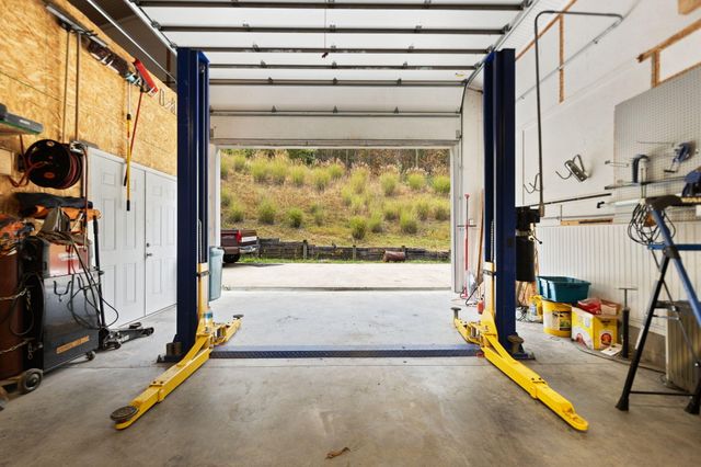 1429 Brush Creek Road, Clay City, KY 40312