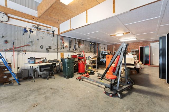 1429 Brush Creek Road, Clay City, KY 40312