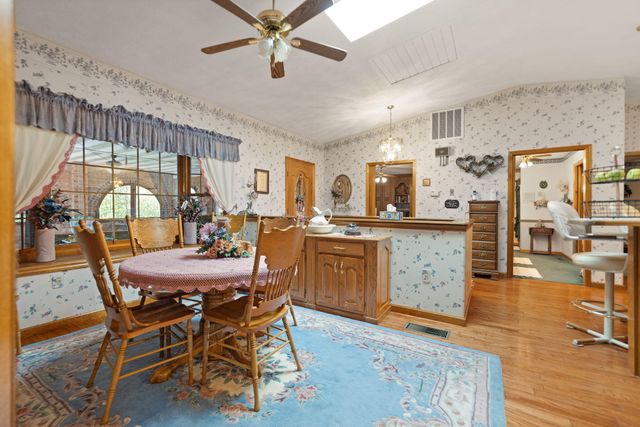 1429 Brush Creek Road, Clay City, KY 40312