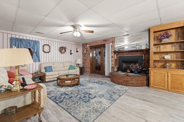 1429 Brush Creek Road, Clay City, KY 40312