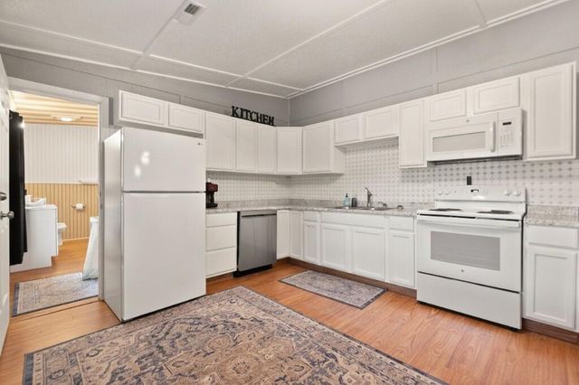 1429 Brush Creek Road, Clay City, KY 40312