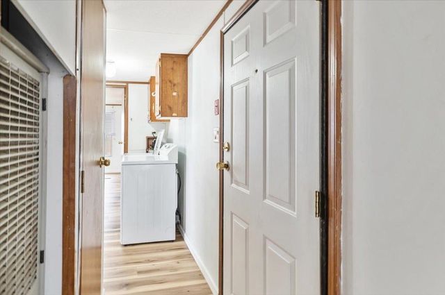 37 Avenue B, Burlington, VT 05408