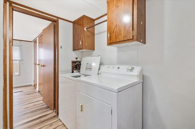 37 Avenue B, Burlington, VT 05408