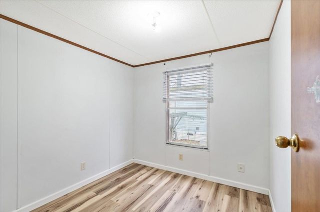 37 Avenue B, Burlington, VT 05408