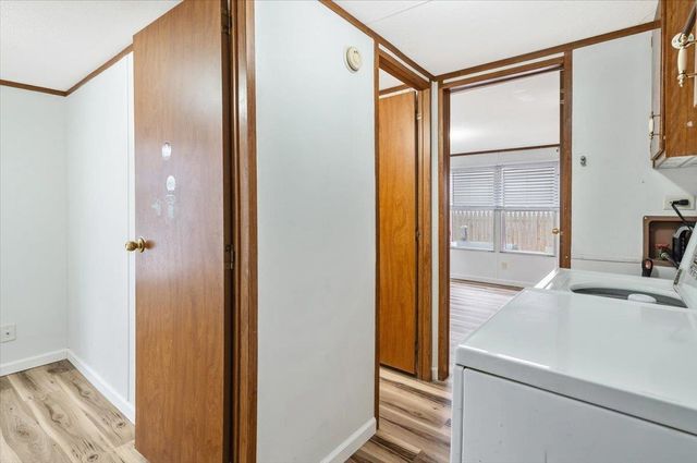 37 Avenue B, Burlington, VT 05408