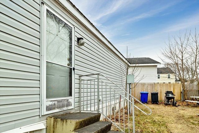 37 Avenue B, Burlington, VT 05408