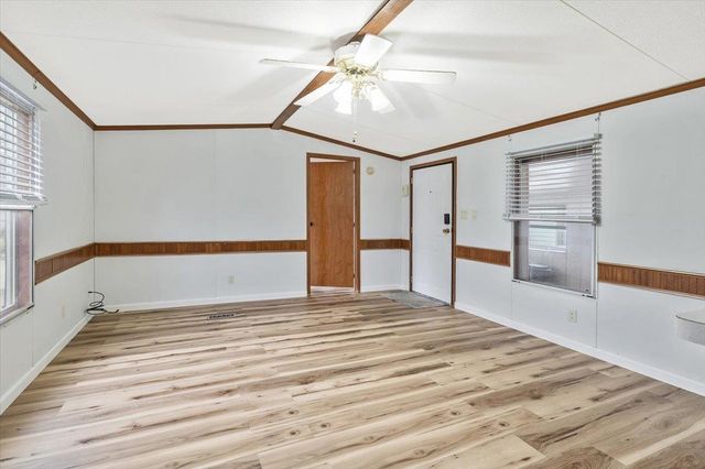 37 Avenue B, Burlington, VT 05408