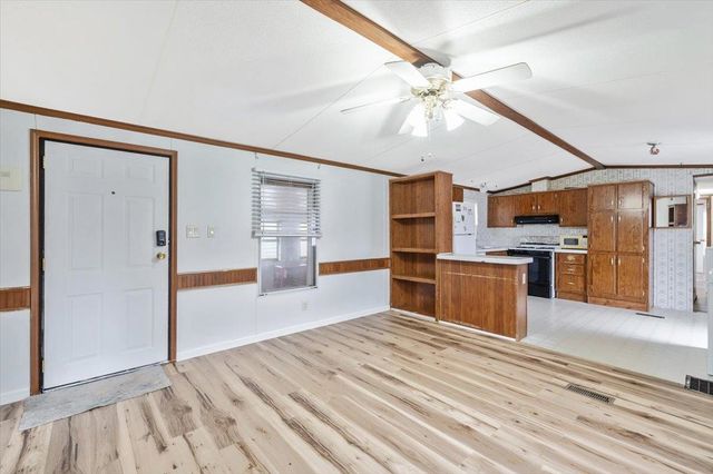 37 Avenue B, Burlington, VT 05408