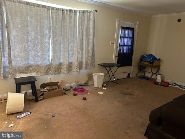 500 LOCUST AVE, Lindenwold, NJ 08021