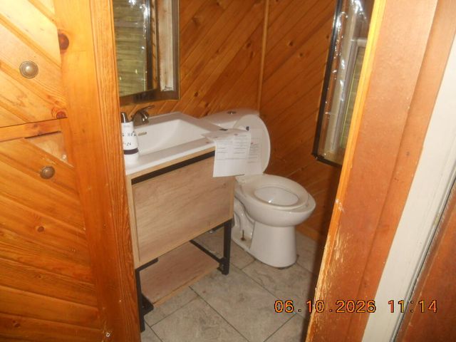 5616 118th Avenue, Fennville, MI 49408