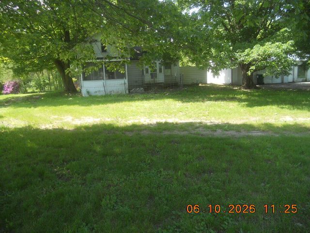 5616 118th Avenue, Fennville, MI 49408