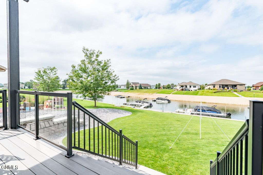 3305 Bay Shore Bend SE, Mandan, ND 58554 photo 19