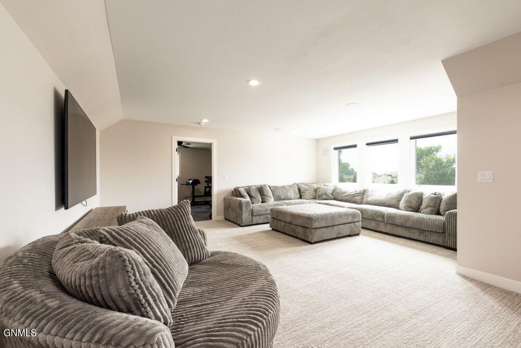 3305 Bay Shore Bend SE, Mandan, ND 58554 photo 40