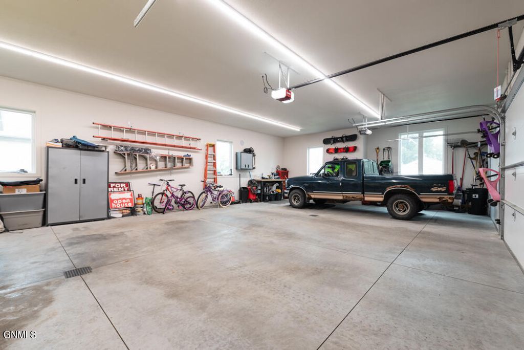 3305 Bay Shore Bend SE, Mandan, ND 58554 photo 53