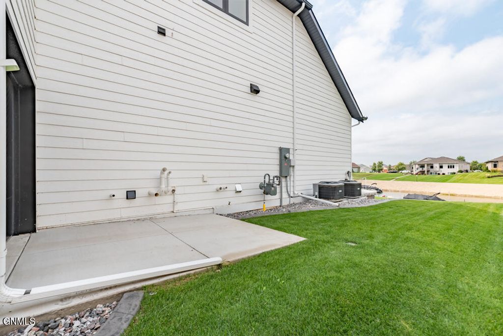 3305 Bay Shore Bend SE, Mandan, ND 58554 photo 58