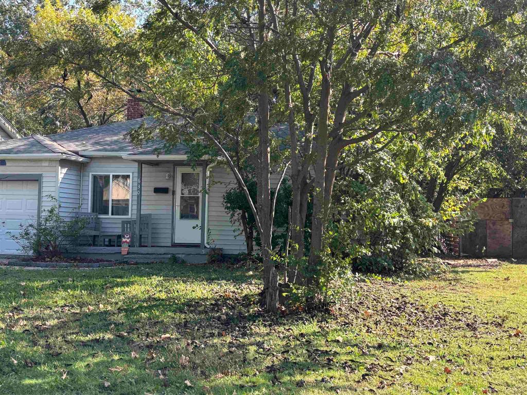 630 N Old Manor, Wichita, KS 67208