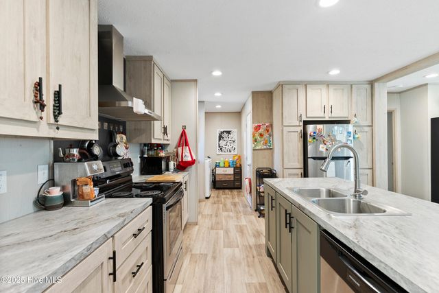 1480 Maco Road NE, Leland, NC 28451