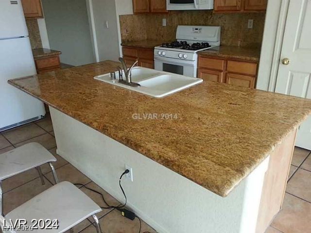 5308 La Quinta Hills Street, North Las Vegas, NV 89081