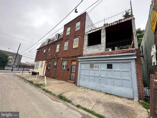 1825 S 8TH STREET, Philadelphia, PA 19148
