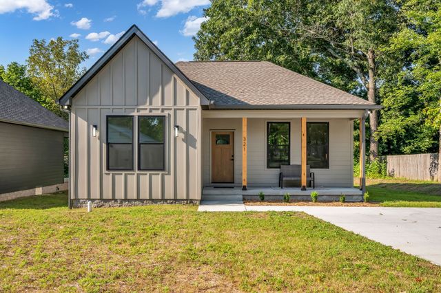 321 Jackson Street, White Bluff, TN 37187
