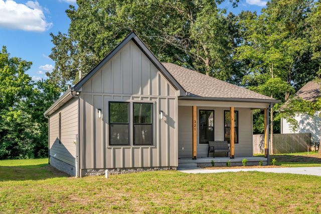 321 Jackson Street, White Bluff, TN 37187