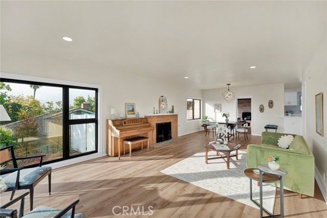 195 Anita Drive, Pasadena, CA 91105