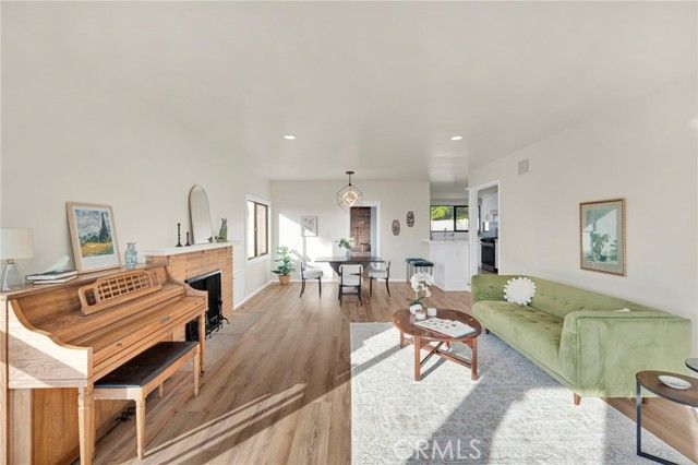 195 Anita Drive, Pasadena, CA 91105