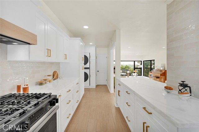 195 Anita Drive, Pasadena, CA 91105