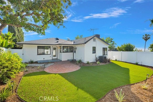 195 Anita Drive, Pasadena, CA 91105