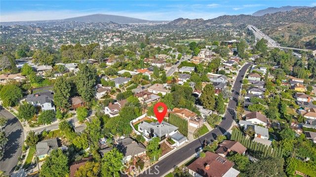 195 Anita Drive, Pasadena, CA 91105