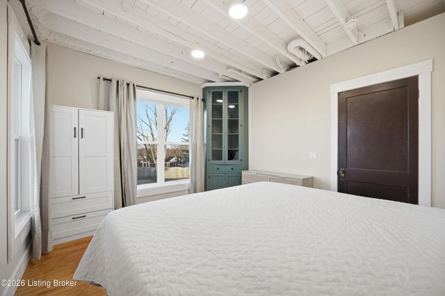 66 Lawson Ln, Shelbyville, KY 40065