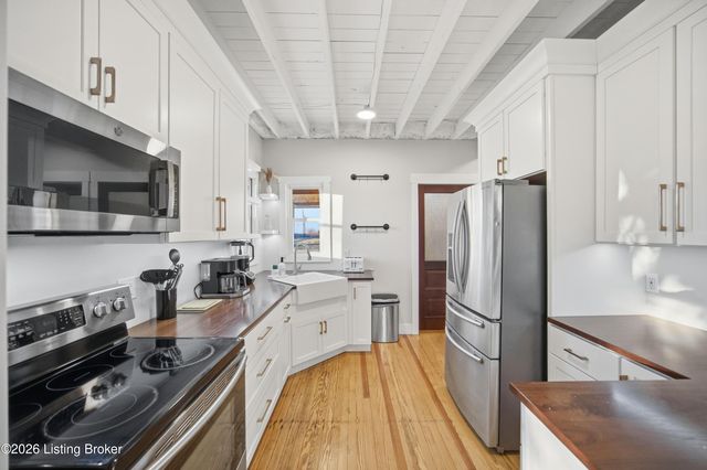 66 Lawson Ln, Shelbyville, KY 40065