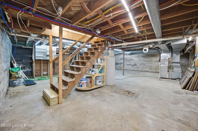 66 Lawson Ln, Shelbyville, KY 40065