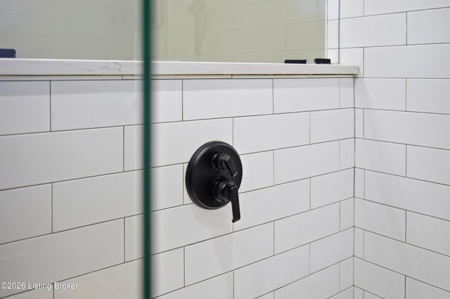 66 Lawson Ln, Shelbyville, KY 40065