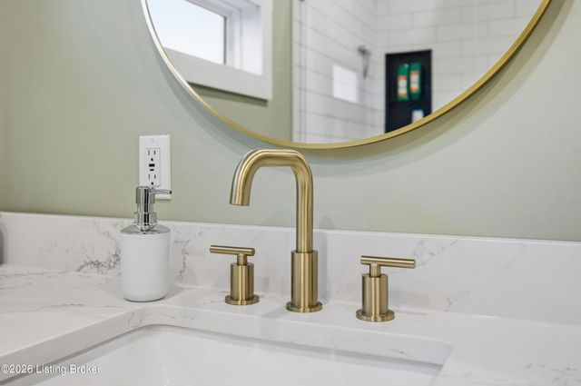 66 Lawson Ln, Shelbyville, KY 40065