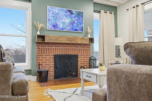 66 Lawson Ln, Shelbyville, KY 40065