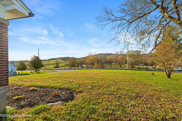 66 Lawson Ln, Shelbyville, KY 40065