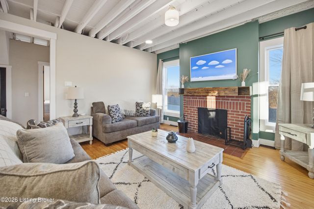 66 Lawson Ln, Shelbyville, KY 40065