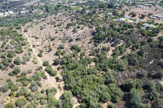 19 Mirar De Valle, Valley Center, CA 92082