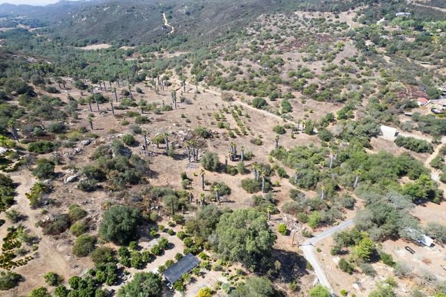 19 Mirar De Valle, Valley Center, CA 92082