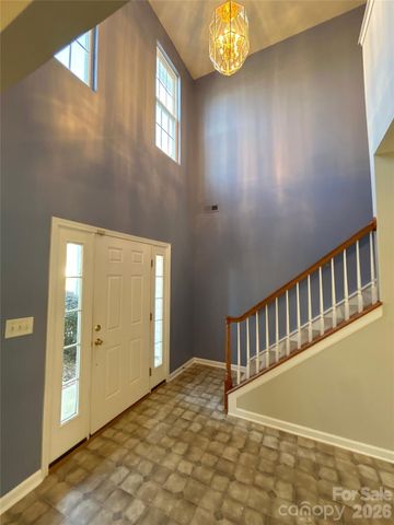 2140 Pineapple Court, Matthews, NC 28105